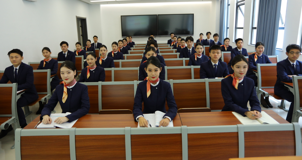 �Ͼ����պ����ѧ�ճ�רҵ